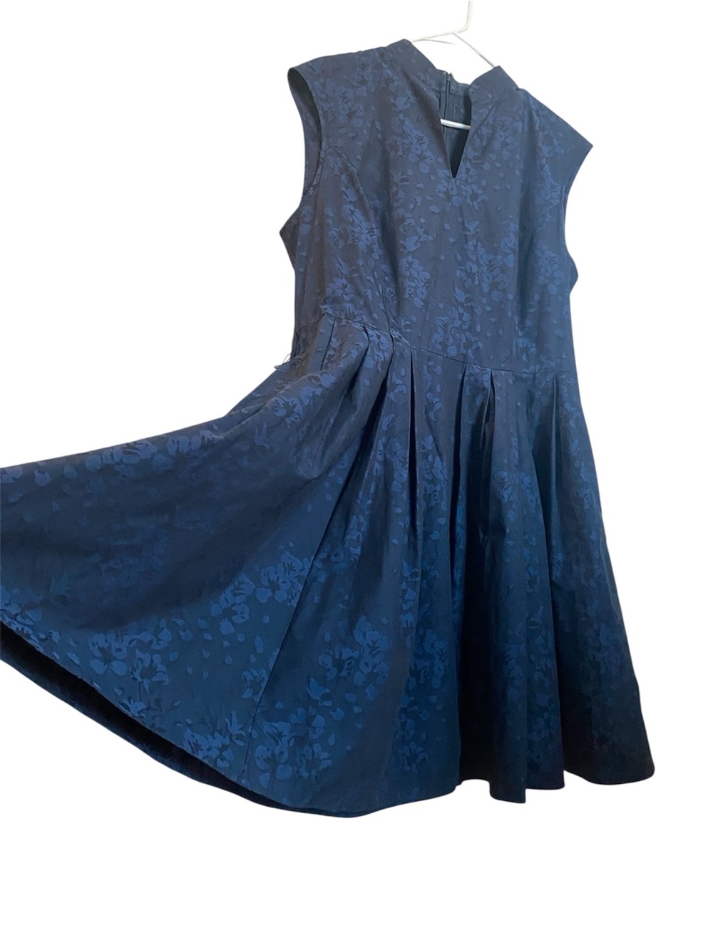 Brooks Brothers Dark Navy Floral Pleated Dress Size 16